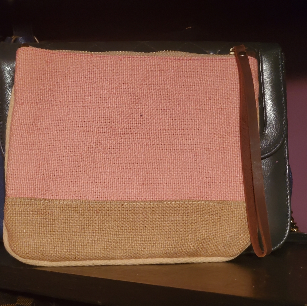 Wristlet